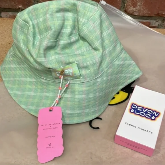 Lack Of Color X Devon Lee Carlson Reversible Bucket Hat - Picture 9 of 10